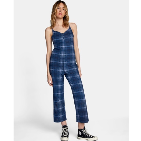 ๐ฅ๐ฅRVCA - LATE NIGHT JUMPSUIT๐ฅ๐ฅ - Picture 4 of 11